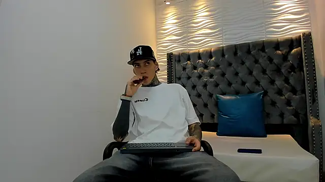 DANTE ARMSTRONG online show from 9, 1, 2026