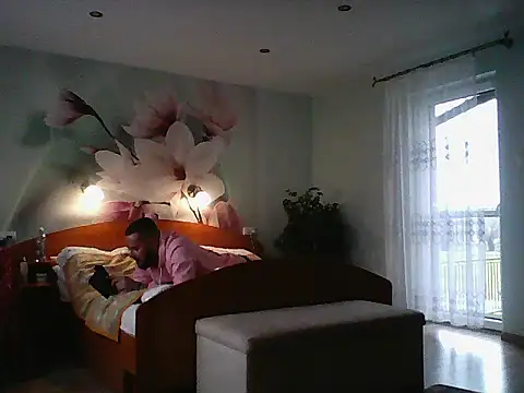 Snapshot of Matteooo87 chatting on 24, 11, 2025 Matteooo87 online show from 24, 11, 2025