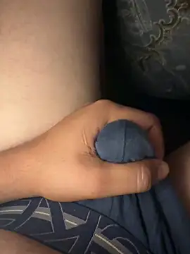 Snapshot of Qwert9012 chatting on 9, 11, 2025 Qwert9012 online show from 9, 11, 2025