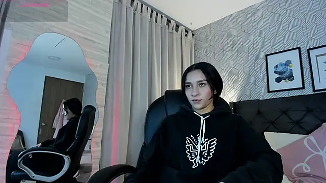 Snapshot of valentina__desire chatting on 7, 5, 2026 valentina desire online show from 7, 5, 2026