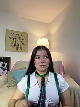 Snapshot of violettabond chatting on 19, 12, 2025 violettabond online show from 19, 12, 2025