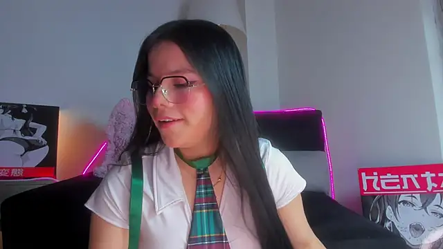 Snapshot of violettabond chatting on 9, 1, 2026 violettabond online show from 9, 1, 2026