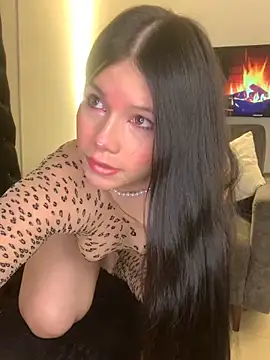 Snapshot of violettabond chatting on 21, 3, 2026 violettabond online show from 21, 3, 2026