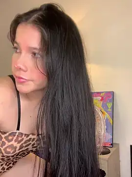 Snapshot of violettabond chatting on 1, 4, 2026 violettabond online show from 1, 4, 2026