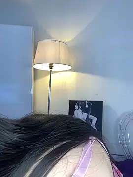 Snapshot of violettabond chatting on 26, 5, 2026 violettabond online show from 26, 5, 2026