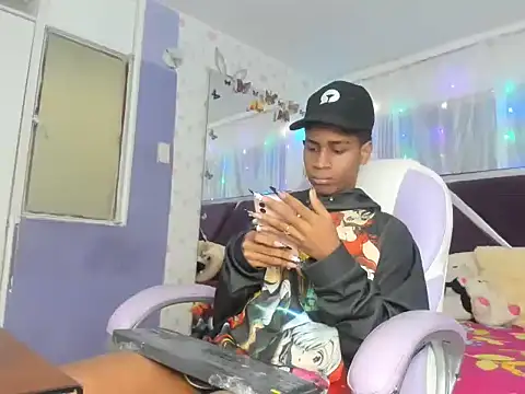 Santy bigcock 01 online show from 21, 11, 2025