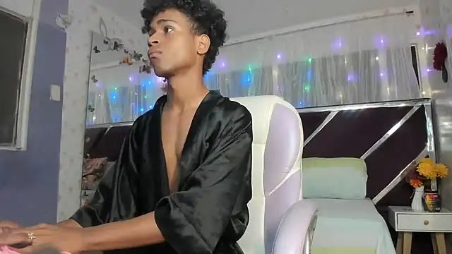 Santy bigcock 01 online show from 16, 3, 2026