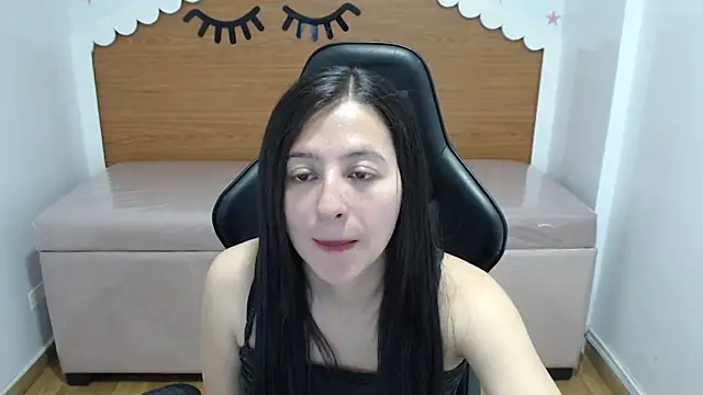 Snapshot of scarlett_percy_t chatting on 22, 11, 2025 scarlett percy t online show from 22, 11, 2025