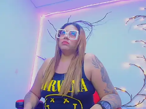 Isa Boom online show from 4, 11, 2025