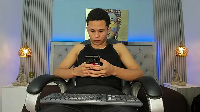 Snapshot of Liams18 chatting on 26, 5, 2026 Liams18 online show from 26, 5, 2026