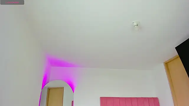 Janettcruz online show from 9, 4, 2026