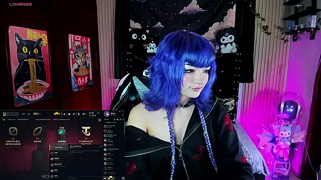 Snapshot of ravencollen chatting on 25, 5, 2026 ravencollen online show from 25, 5, 2026