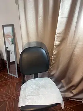 alisaa jhons1 online show from 1, 4, 2026