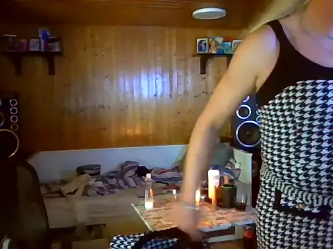 AgnesCross39 online show from 2, 12, 2025