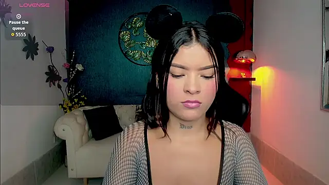 Snapshot of Scandarkmarie chatting on 10, 11, 2025 Scandarkmarie online show from 10, 11, 2025