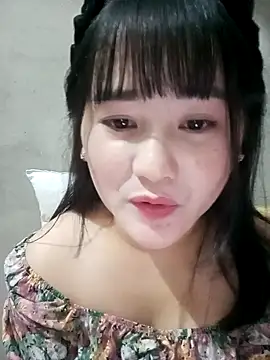 Snapshot of Anngela_18 chatting on 19, 11, 2025 Anngela 18 online show from 19, 11, 2025