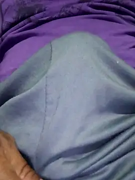 Snapshot of Alvaroz1992 chatting on 23, 11, 2025 Alvaroz1992 online show from 23, 11, 2025