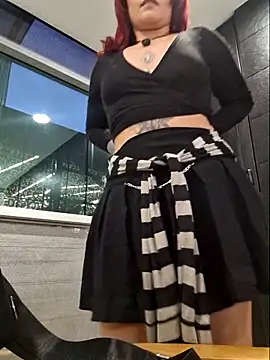 Snapshot of Eveelyn25xx chatting on 9, 11, 2025 Eveelyn25xx online show from 9, 11, 2025