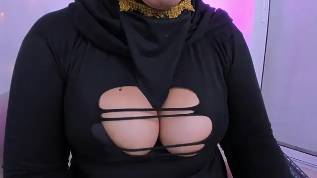 Snapshot of samiraa_haalem chatting on 5, 7, 2026 samiraa haalem online show from 5, 7, 2026