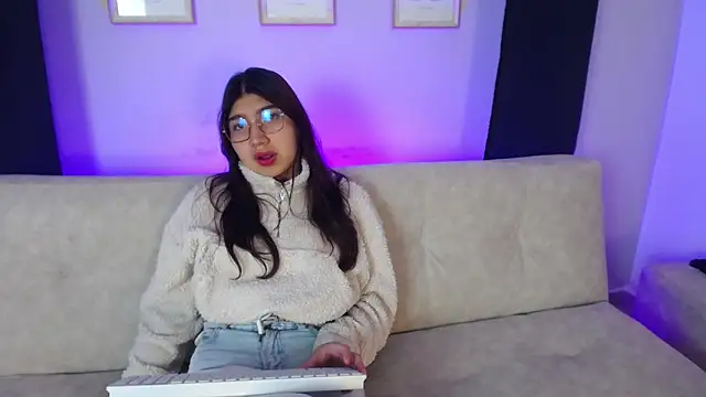 Snapshot of Mia_Blair_ chatting on 7, 11, 2025 Mia Blair online show from 7, 11, 2025