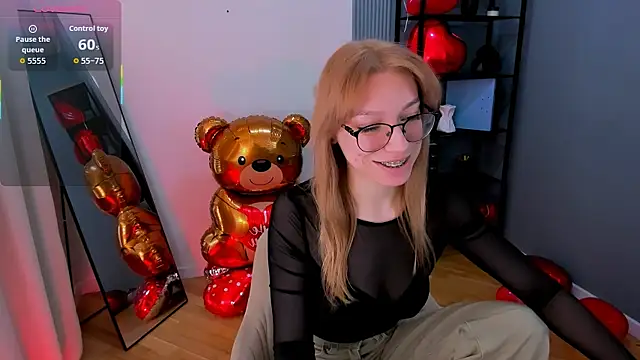 CindyMoriLove online show from 12, 2, 2026