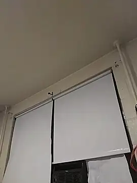 Snapshot of SITHANDRAH chatting on 6, 4, 2026 SITHANDRAH online show from 6, 4, 2026