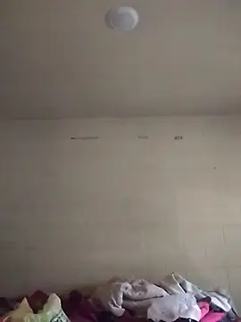 Snapshot of SITHANDRAH chatting on 13, 4, 2026 SITHANDRAH online show from 13, 4, 2026