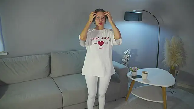 MargMelson online show from 4, 12, 2025