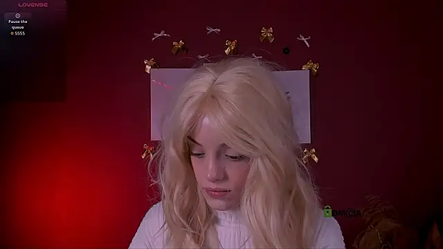 mia starrr  online show from 20, 12, 2025