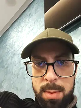 Snapshot of Badikarde chatting on 7, 11, 2025 Badikarde online show from 7, 11, 2025