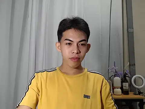 Urhotsilverboy online show from 30, 11, 2025