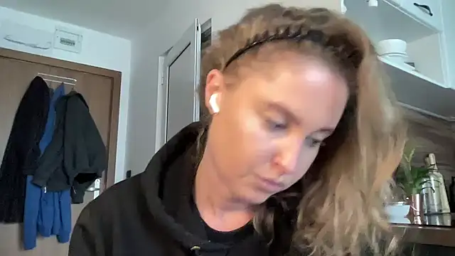 Snapshot of Ameli8 chatting on 12, 2, 2026 Ameli8 online show from 12, 2, 2026