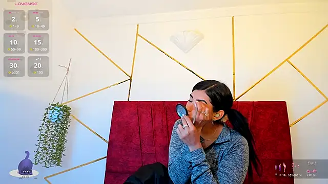 Paris Evans  online show from 8, 1, 2026