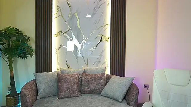 TessaaFox online show from 1, 12, 2025