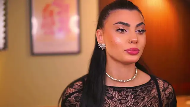 RavennaDArcy online show from 18, 11, 2025