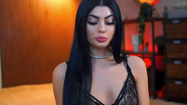 RavennaDArcy online show from 2, 12, 2025