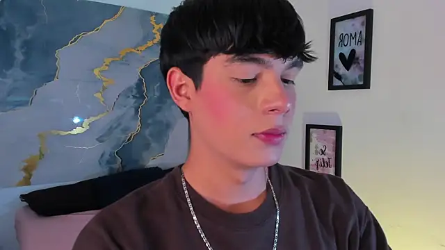 Isaac Kurtt online show from 7, 1, 2026