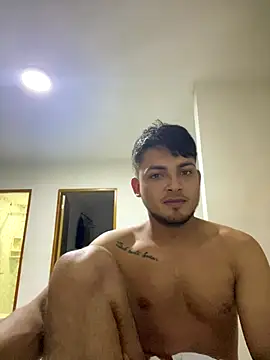 Snapshot of AlexLuis_1 chatting on 6, 11, 2025 AlexLuis 1 online show from 6, 11, 2025