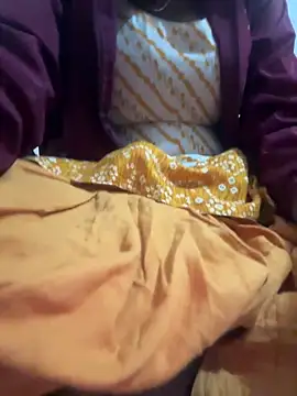 Snapshot of SexySwatii chatting on 1, 2, 2026 SexySwatii online show from 1, 2, 2026