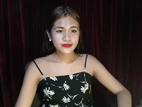 Snapshot of Rema_thebigcock chatting on 10, 4, 2026 Rema thebigcock online show from 10, 4, 2026
