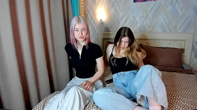 Lory Reed online show from 7, 11, 2025