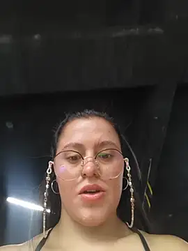 Snapshot of ALEJA__22 chatting on 3, 7, 2026 ALEJA 22 online show from 3, 7, 2026