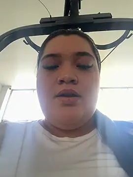 Snapshot of sweetmuslim01 chatting on 17, 12, 2024 sweetmuslim01 online show from 17, 12, 2024