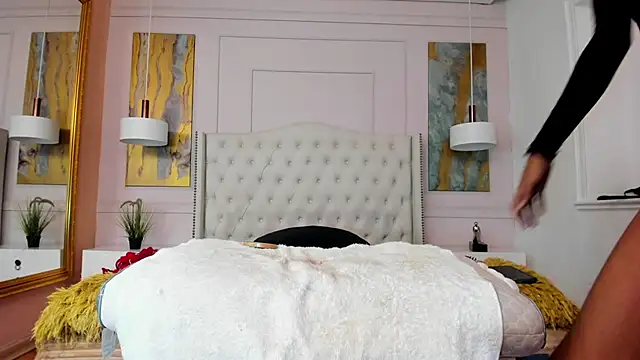 RosaliaMontero online show from 18, 11, 2025