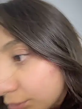 LilyGarcia online show from 28, 5, 2026
