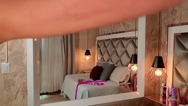 crystal gilton online show from 11, 1, 2026