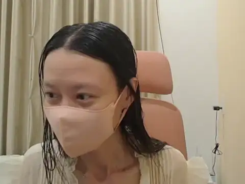 Lil-Cherries online show from 14, 4, 2026