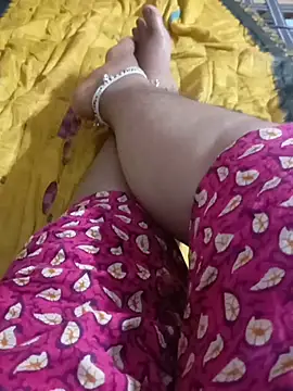 Snapshot of Rathi_telugu_couple chatting on 19, 6, 2026 Rathi telugu couple online show from 19, 6, 2026