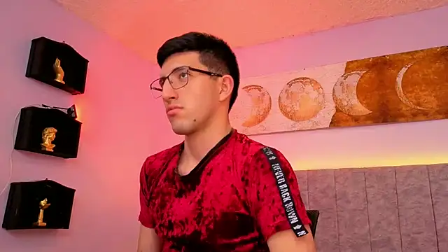 Un Sluttyy online show from 10, 11, 2025