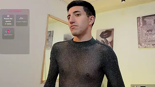 Un Sluttyy online show from 12, 2, 2026